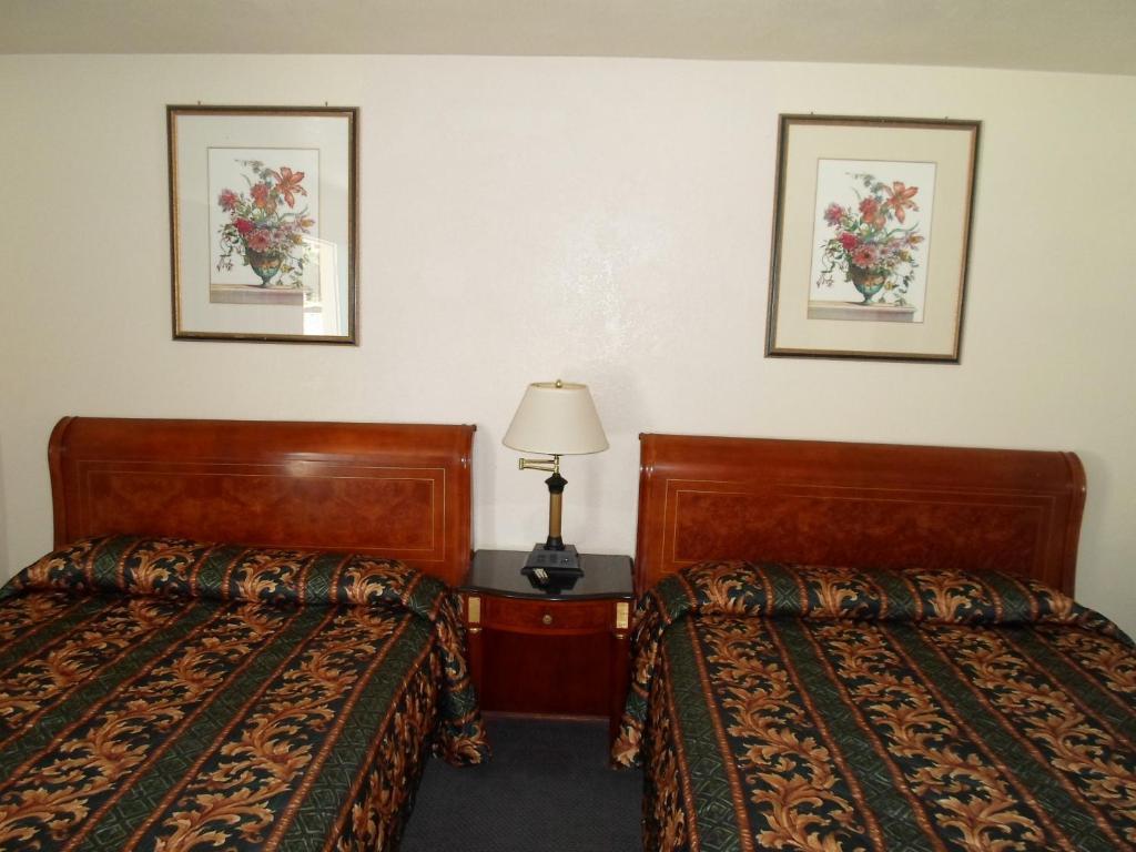 Budget Inn Morgan Hill Room photo